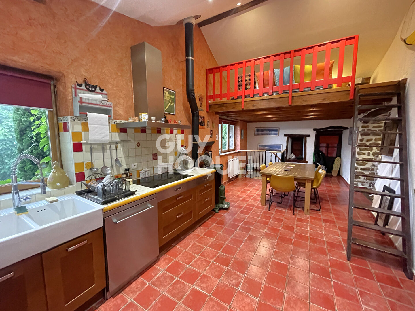 Maison en pierre sur une parcelle de 1680 m²