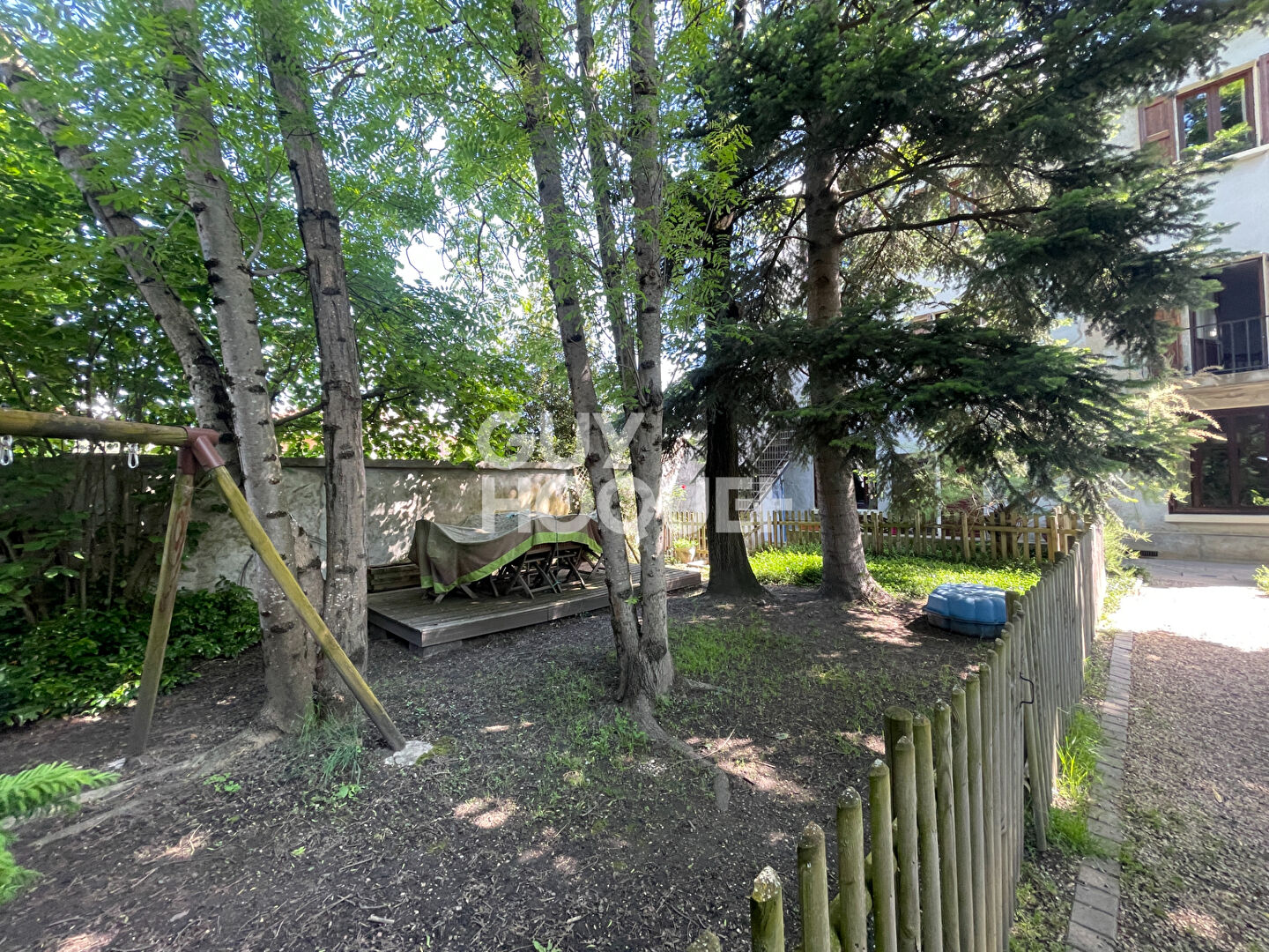 A proximité du centre ! Jolie maison avec jardin bucolique