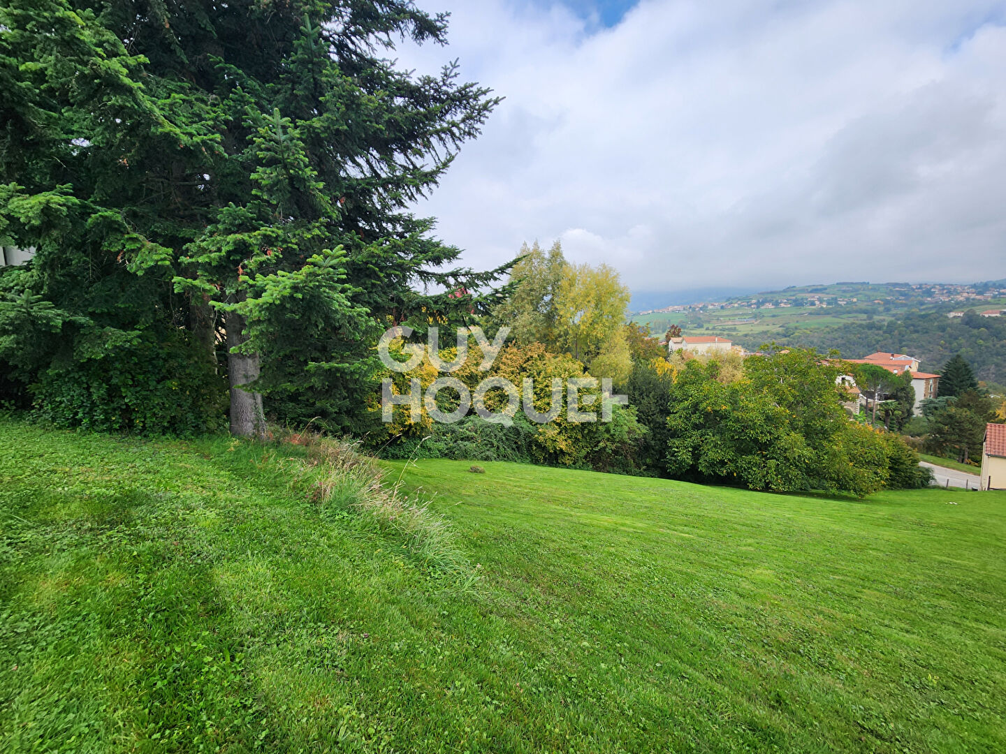 Maison  avec dépendances Chagnon
