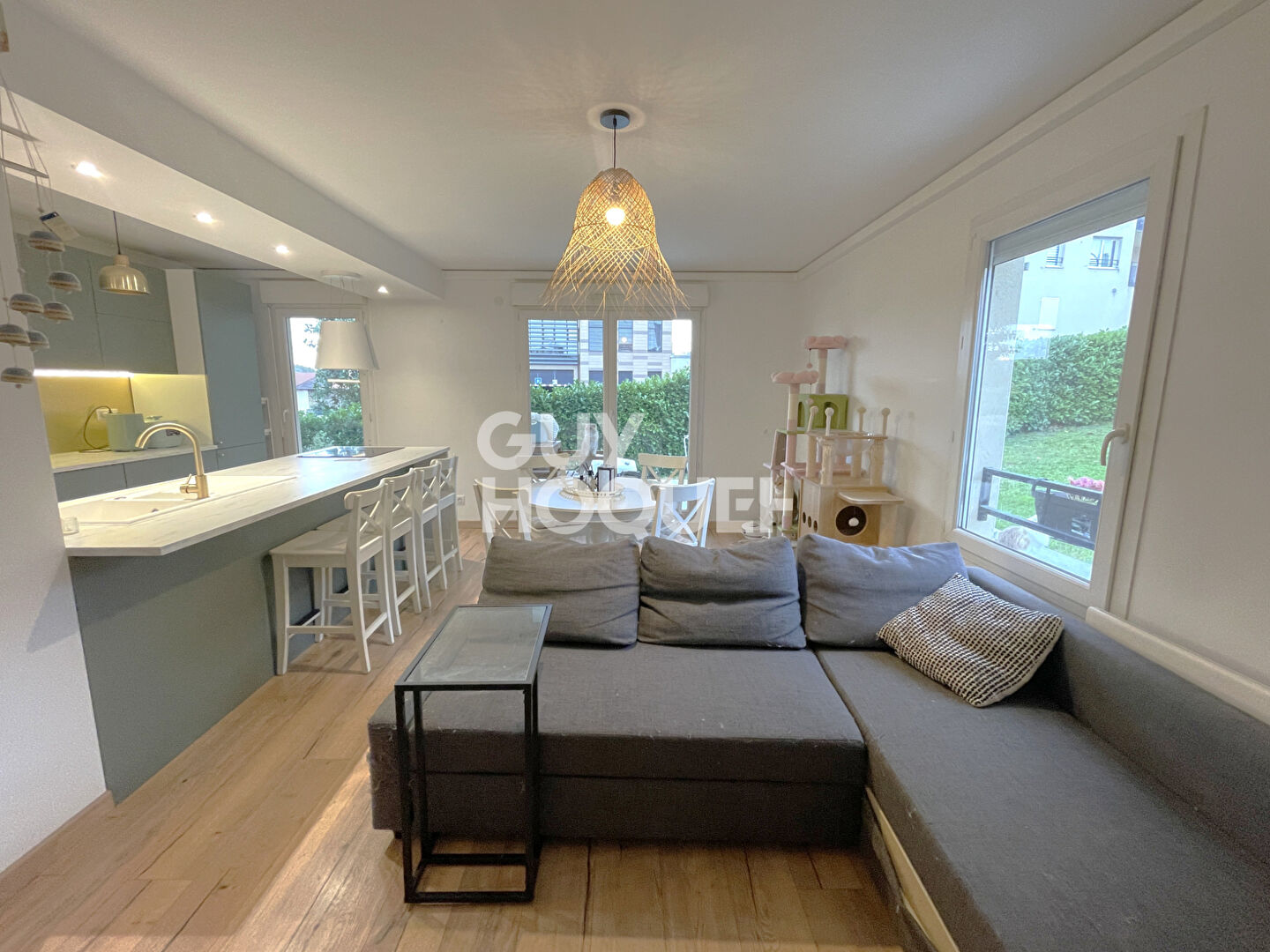 Appartement T3 avec jardin et garage double