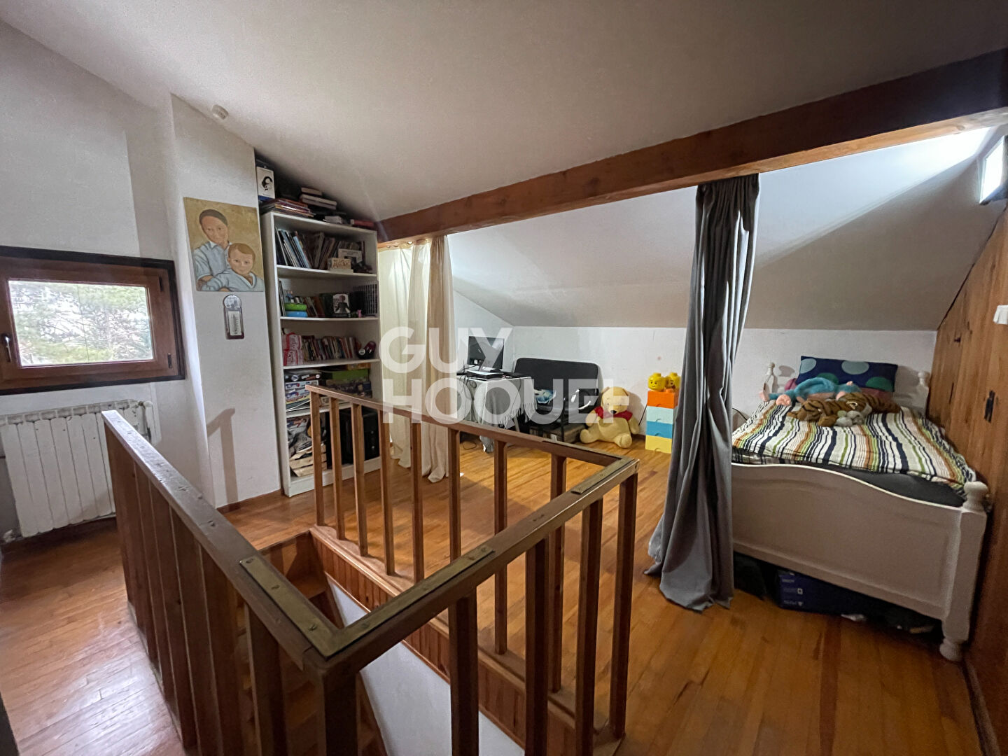 Maison familiale avec piscine, terrain de 1503 m²