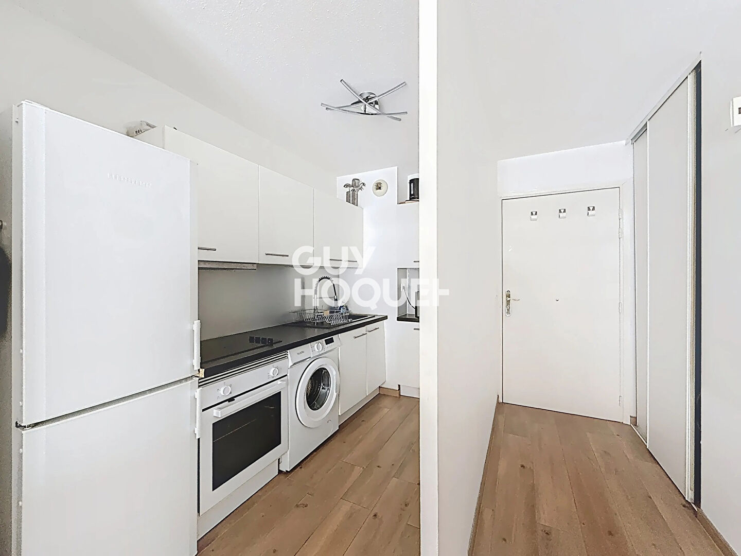 À louer : Charmant appartement 2 pièces avec vue sur la marina à Mandelieu la Napoule !