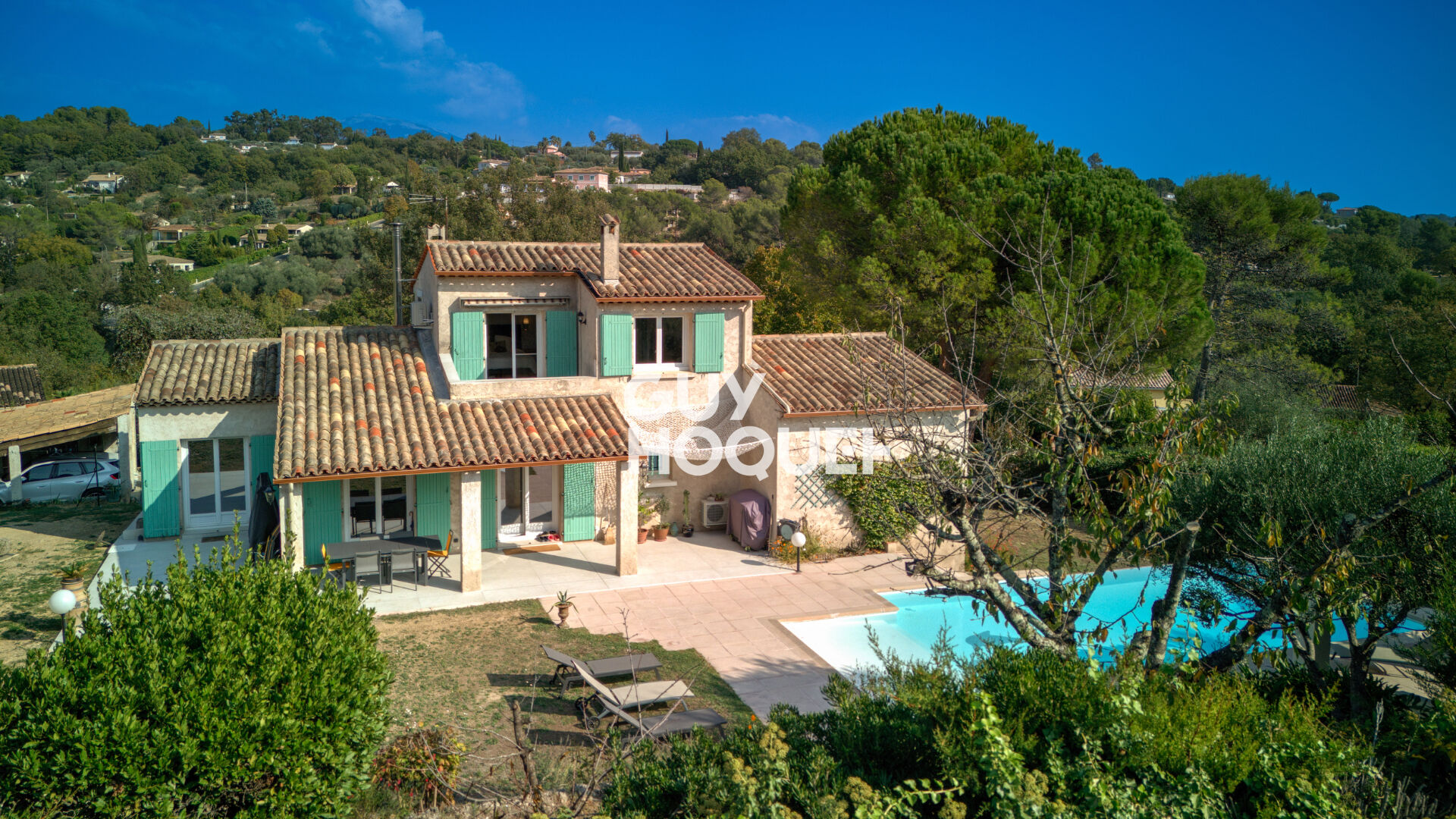 Villa rénovée avec élégance dans un quartier prisé de Mouans-Sartoux