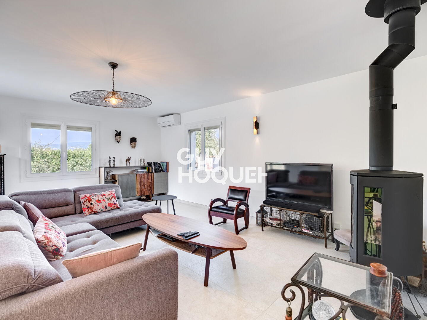 Villa rénovée avec élégance dans un quartier prisé de Mouans-Sartoux