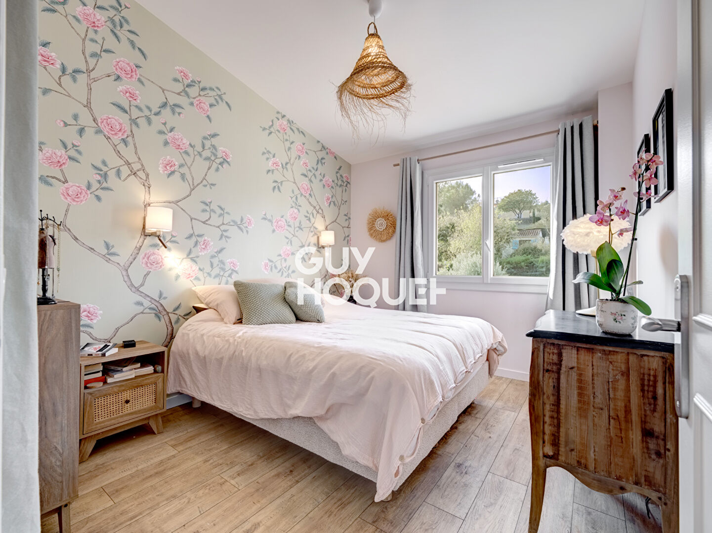 Villa rénovée avec élégance dans un quartier prisé de Mouans-Sartoux