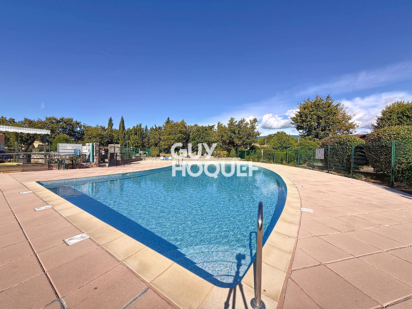 Charmante Maison à Vendre à Fayence - Guy Hoquet