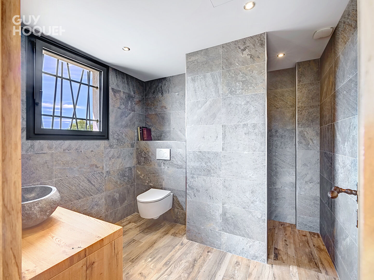 Mougins - À deux pas du Royal Mougins Golf, une propriété confidentielle aux finitions d'exception