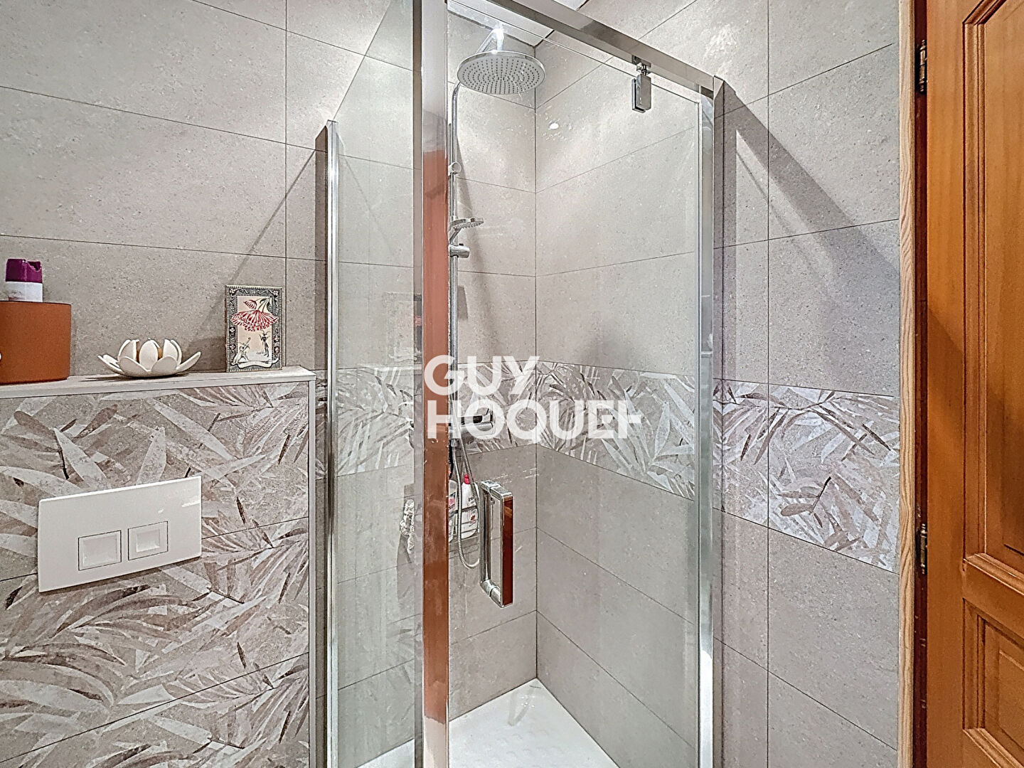 Exclusivité à Grasse : Superbe appartement 5 pièces avec garage et terrasse