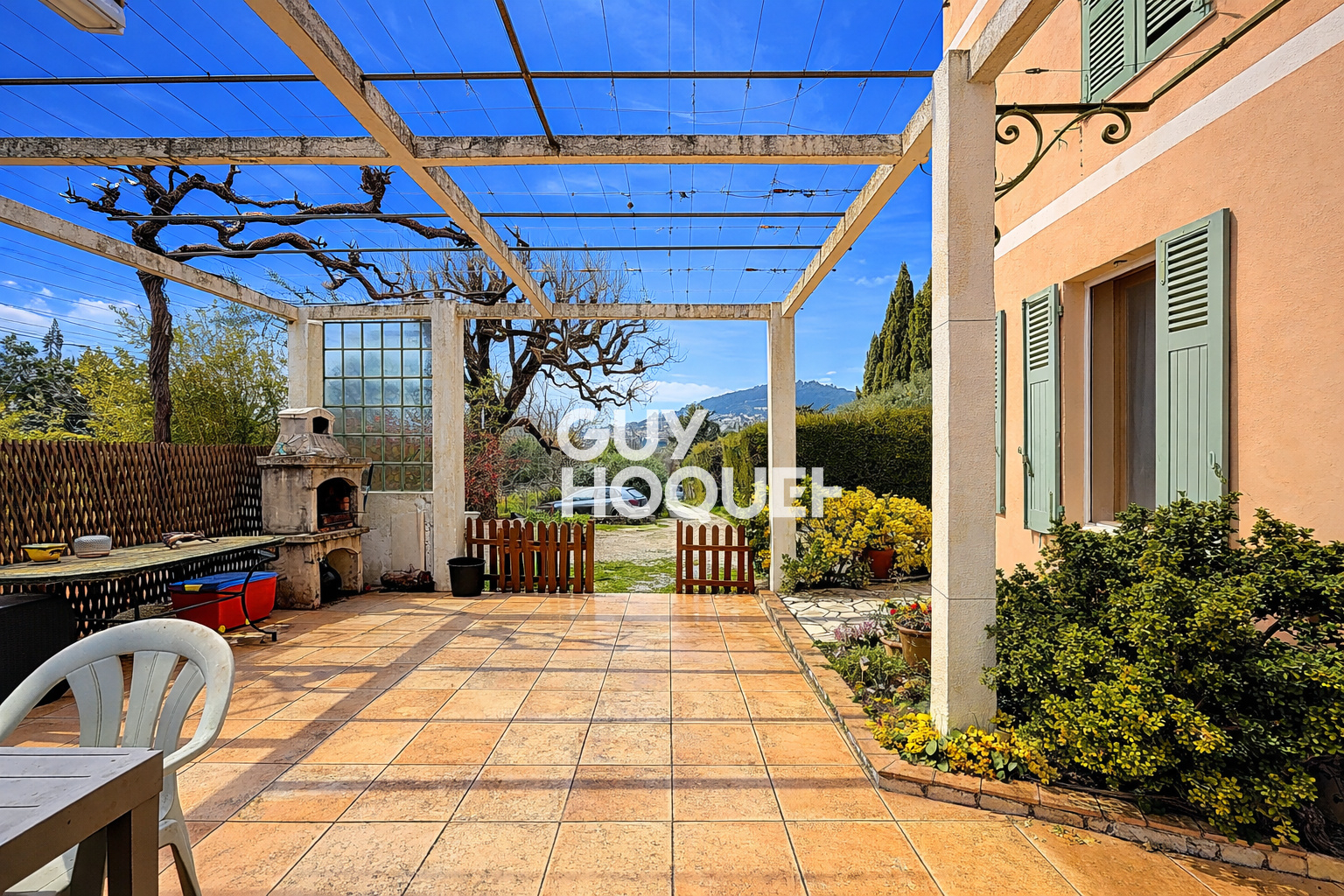 Exclusivité à Grasse : Superbe appartement 5 pièces avec garage et terrasse