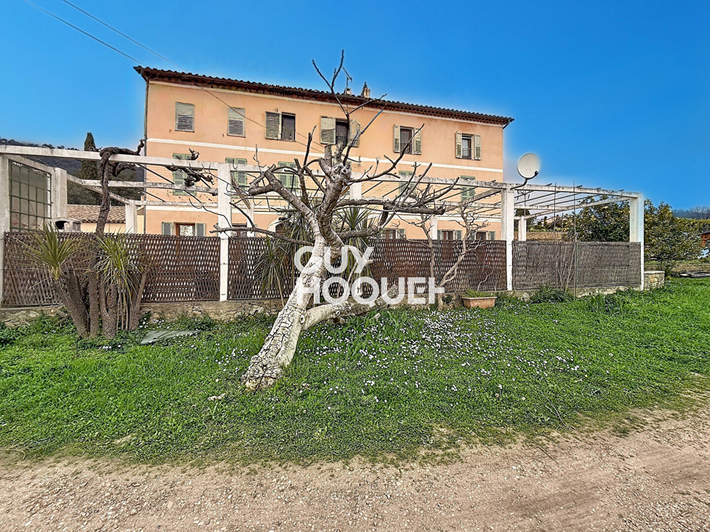 Exclusivité à Grasse : Superbe appartement 5 pièces avec garage et terrasse