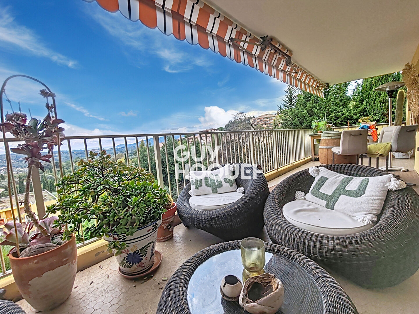 À vendre : Appartement lumineux de 4 pièces à Grasse, quartier Saint-Jacques