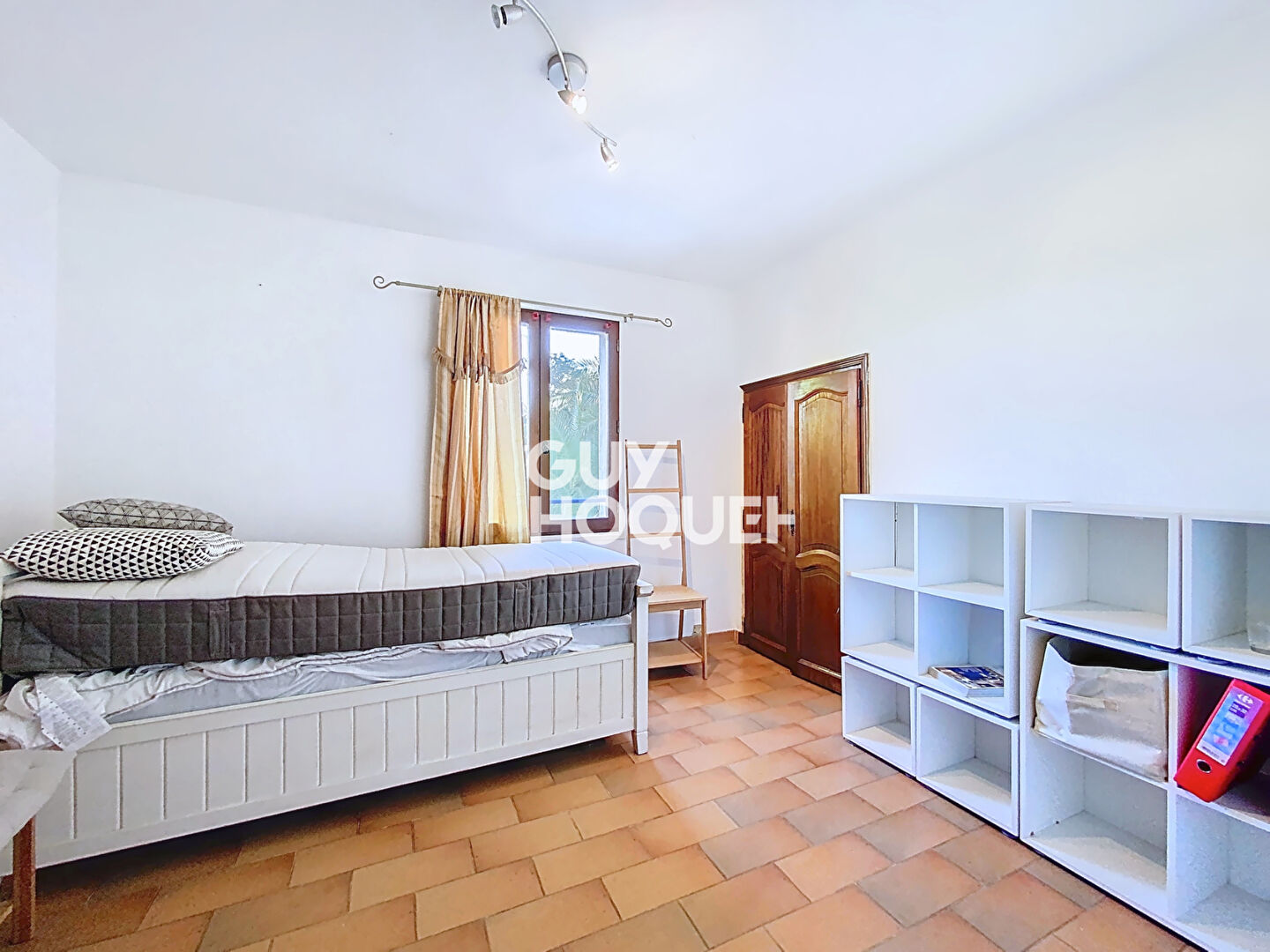 Maison à vendre à Grasse - 5 pièces avec piscine