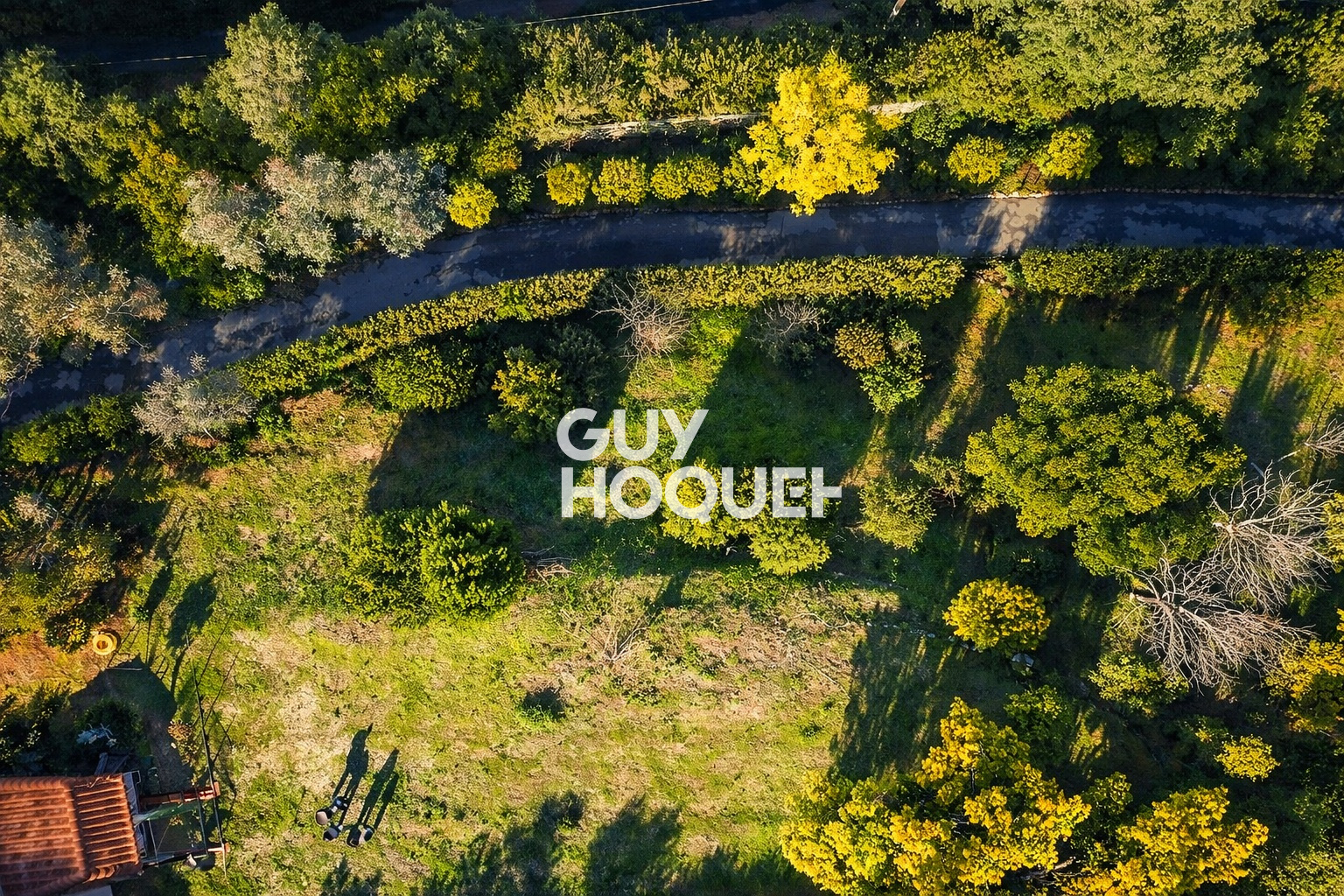 Terrain à bâtir au calme avec vue dégagée à La Roquette-sur-Siagne