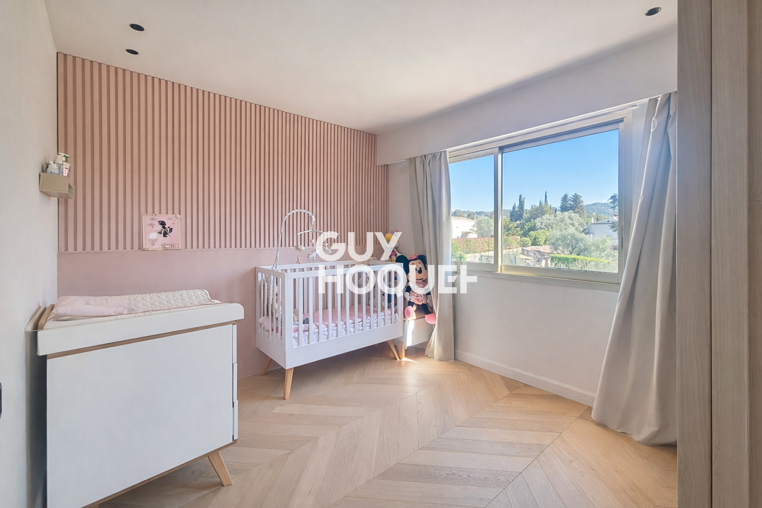 Appartement d'Exception 4 Pièces à Vendre à Mougins - Vue Montagne et Terrasse de 100 m²