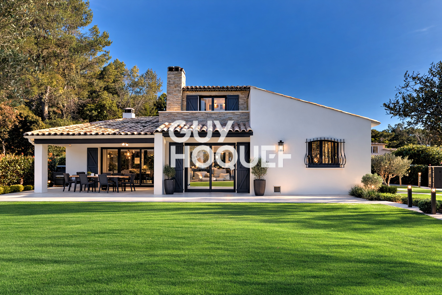 Propriété de caractère à Roquefort-les-Pins