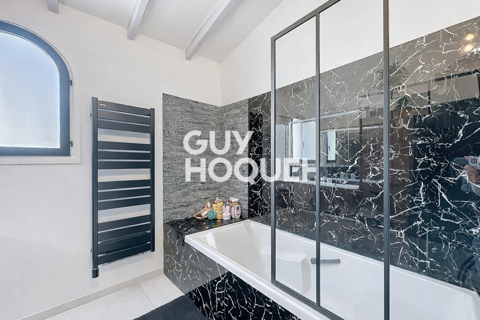 Propriété de caractère à Roquefort-les-Pins