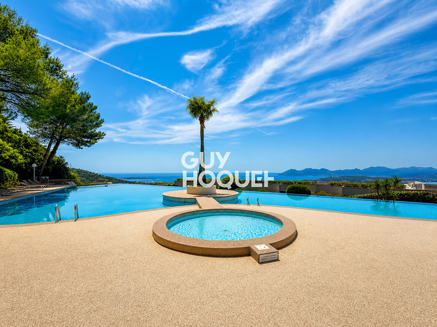 Appartement 3 pièces de standing avec vue mer à Mougins