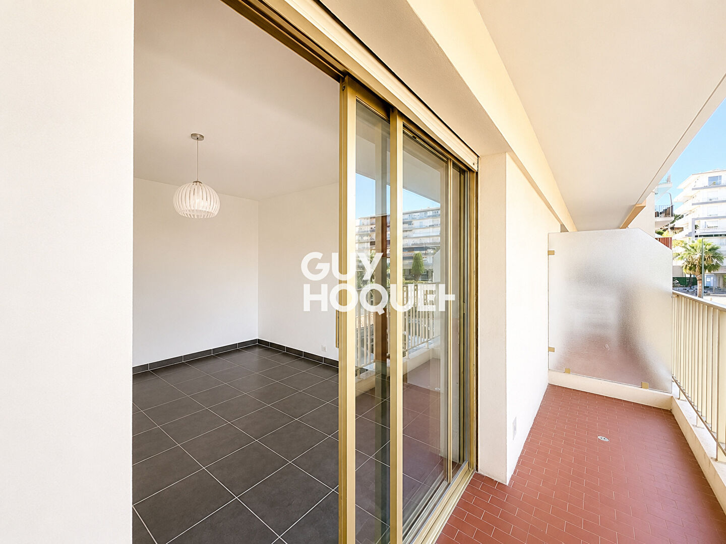 Studio avec balcon - Le Cannet limite Cannes, secteur Carnot