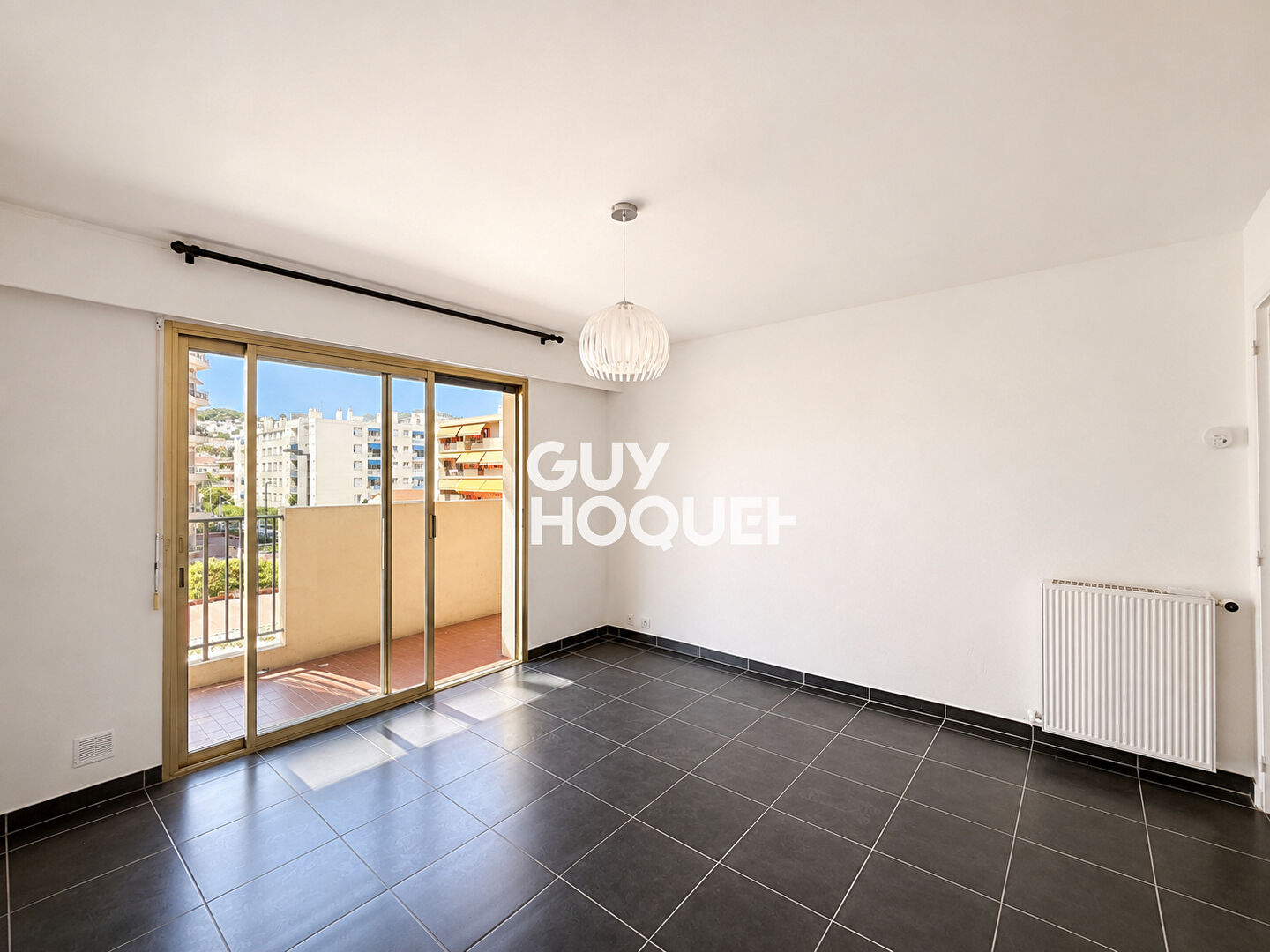 Studio avec balcon - Le Cannet limite Cannes, secteur Carnot
