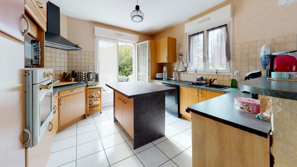 Maison individuelle  T5de 182 m² sur 22 ares