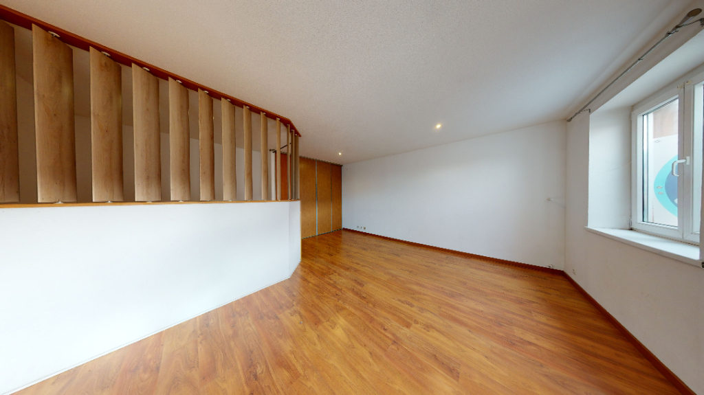 APPARTEMENT F1 CENTRE ALTKIRCH !!