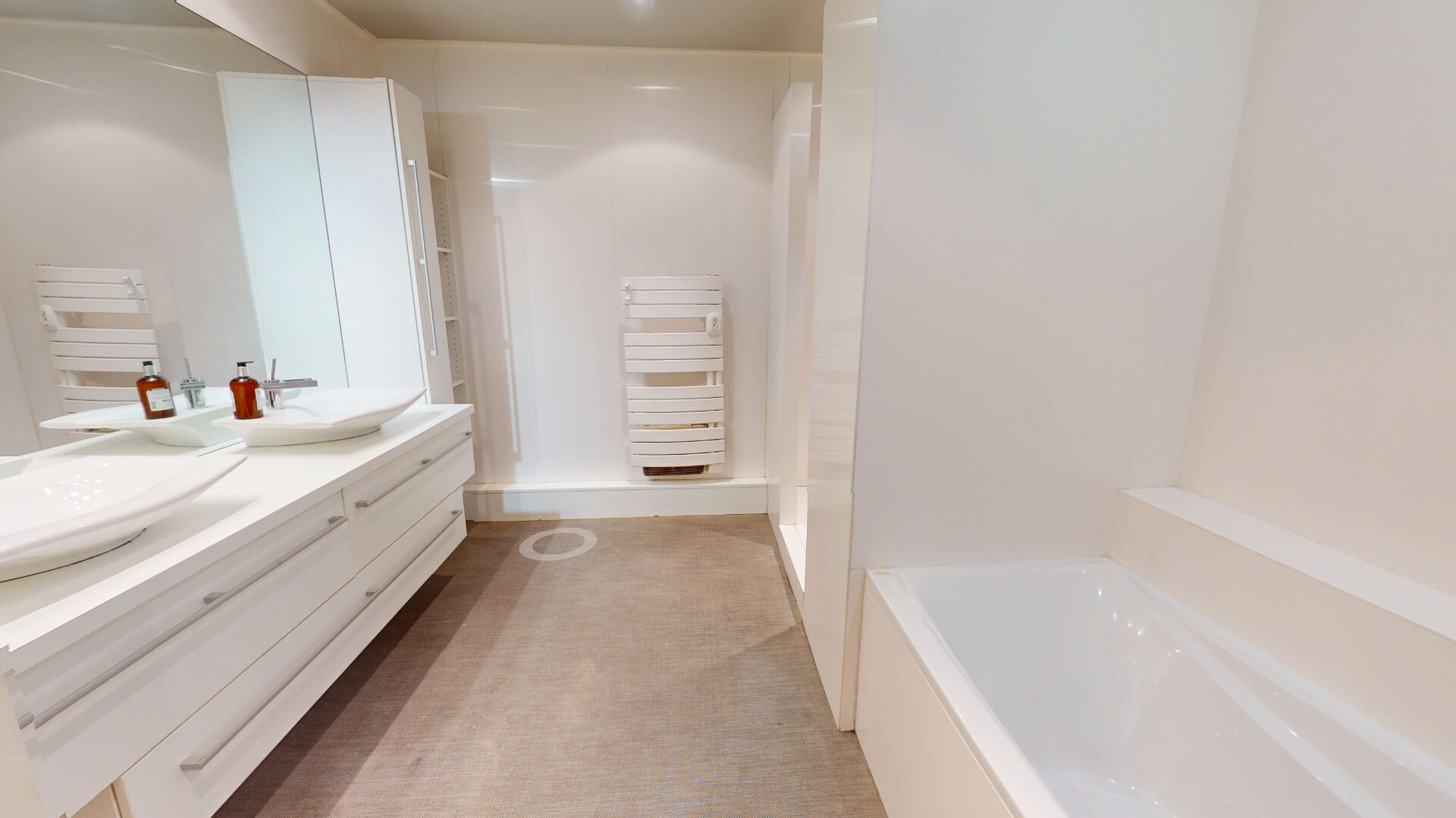 Centre historique 140m2: Appartement spacieux de 4 pièces à Mulhouse