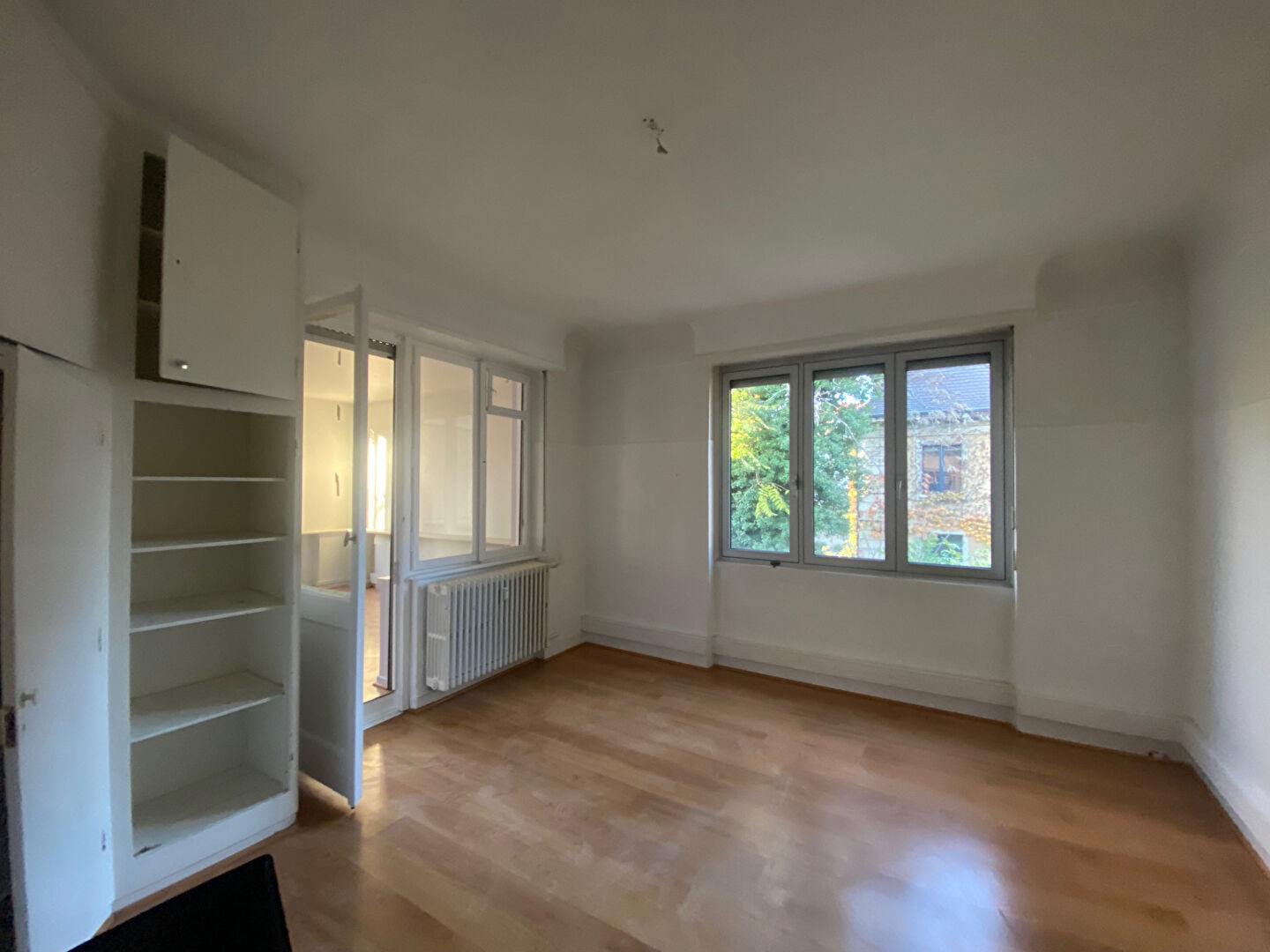 Bureaux à louer de 173 m² à Mulhouse, proche commodités et transports