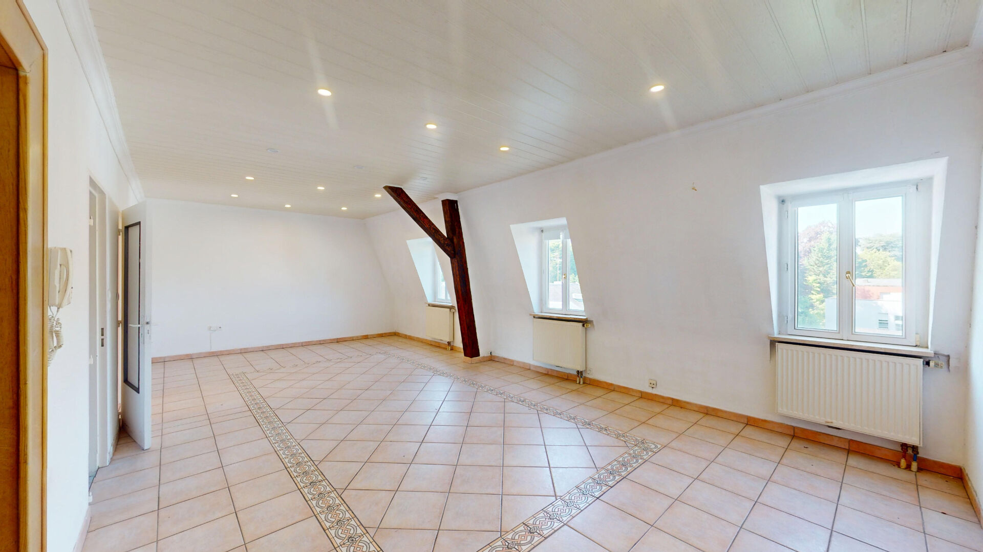 DUPLEX 4 PIÈCES 122 M² AU BAS-REBBERG / PROCHE GARE