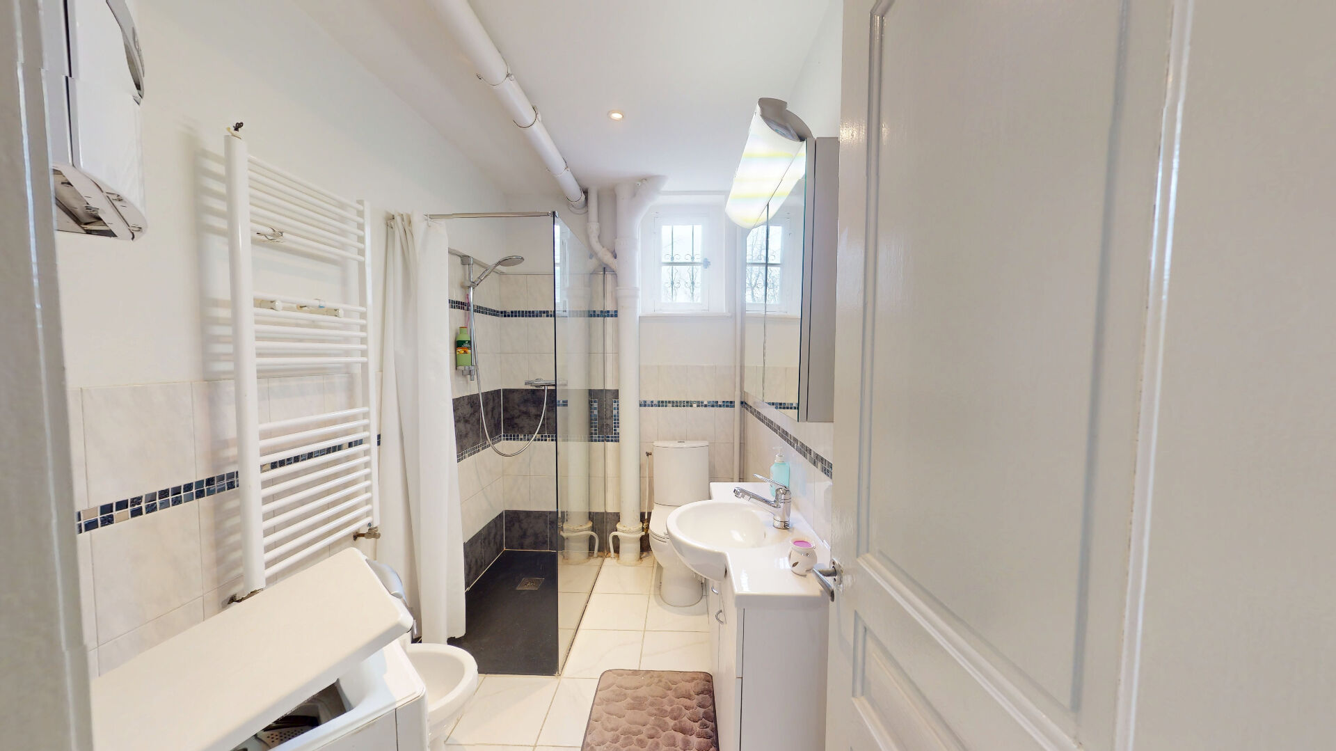 Appartement F3 meublé de 66.7 m2 au RDC ? Vue Jardin