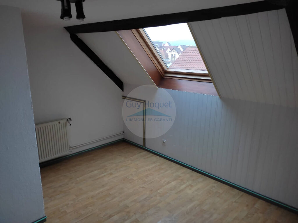 COLMAR : appartement F3 (84 m²) à louer