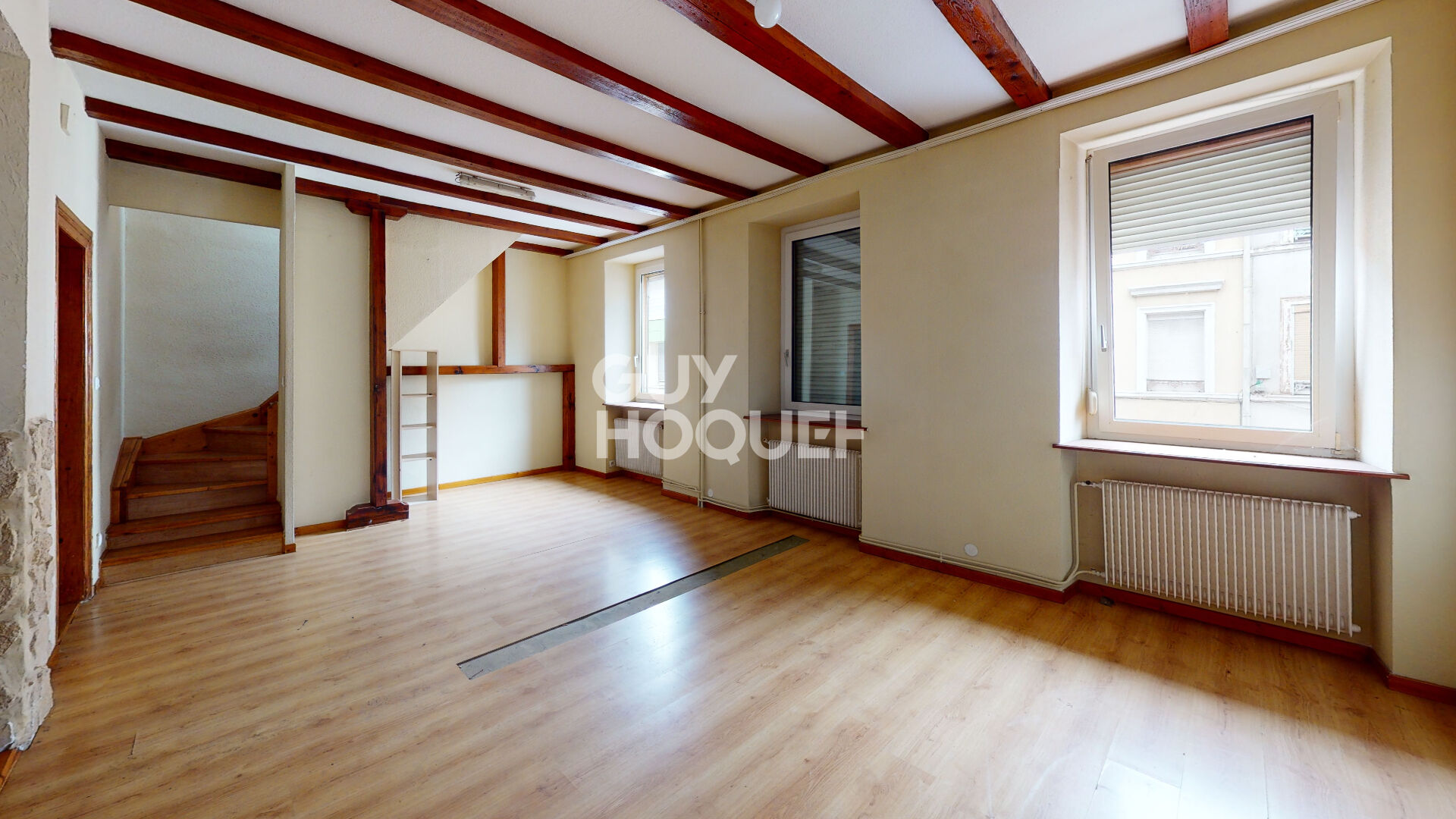 IMMEUBLE  PROCHE TRAM  4F X 3!