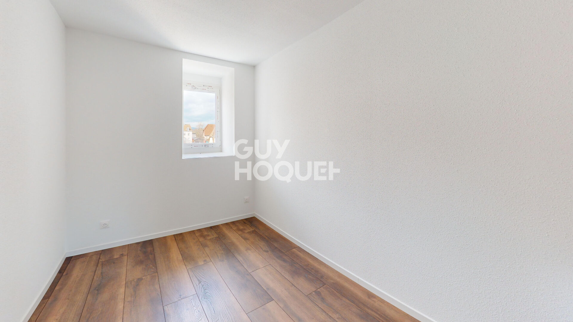 Immeuble idéalement placé! Rénové 2023!