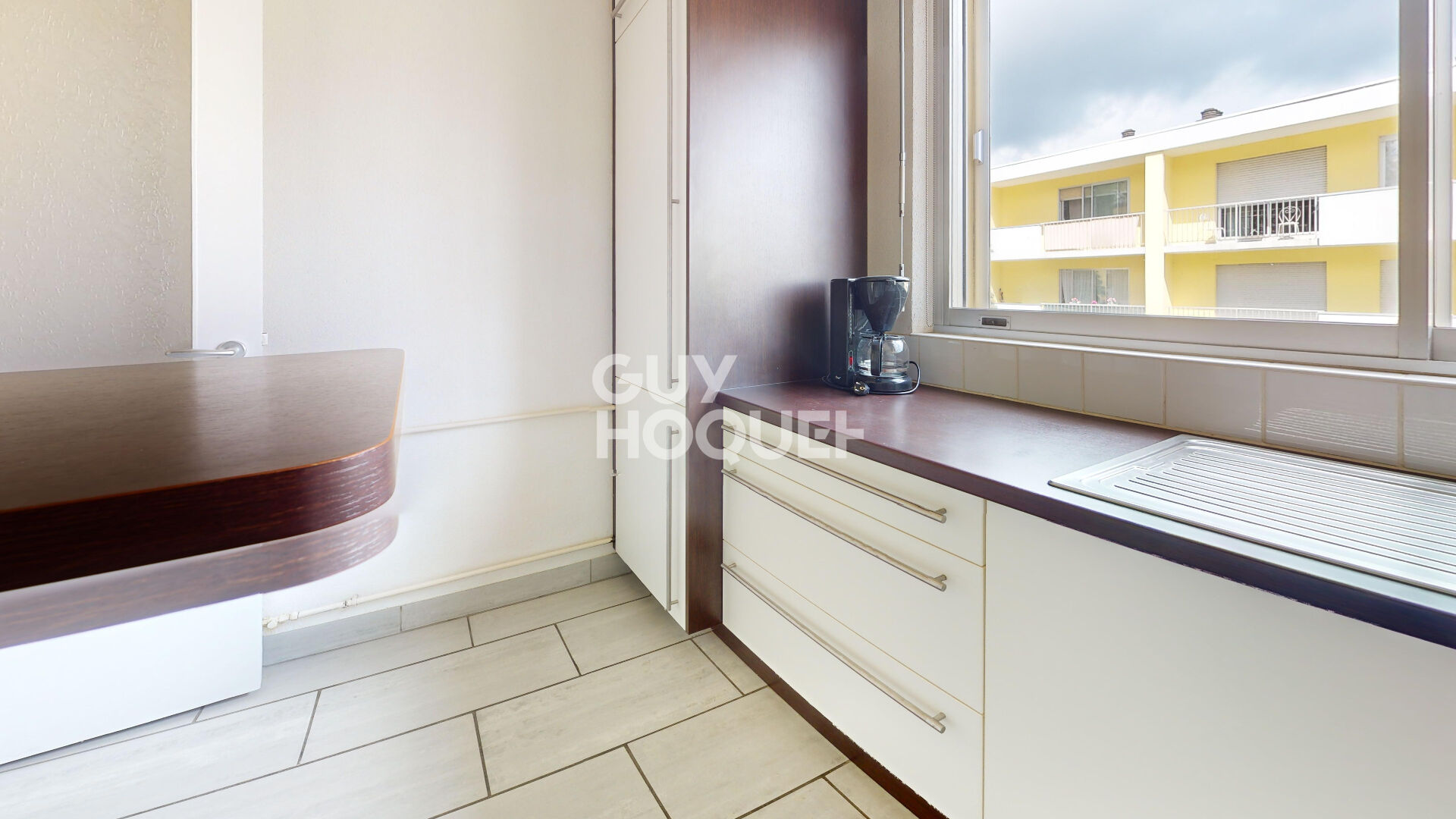 LOCATION d'un appartement meublé de 2 pièces (50 m²) à PFASTATT