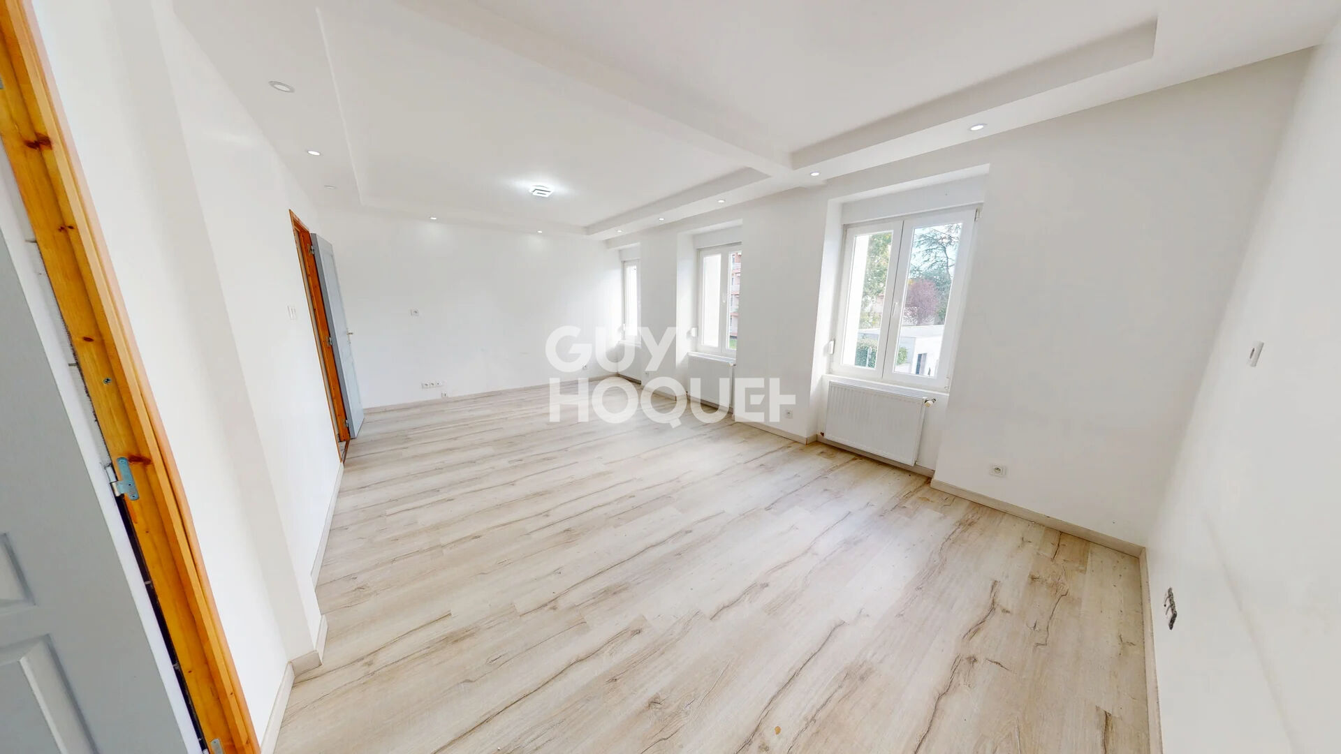 Maison familiale rénovée avec cour et garages  117 m²  - Mulhouse