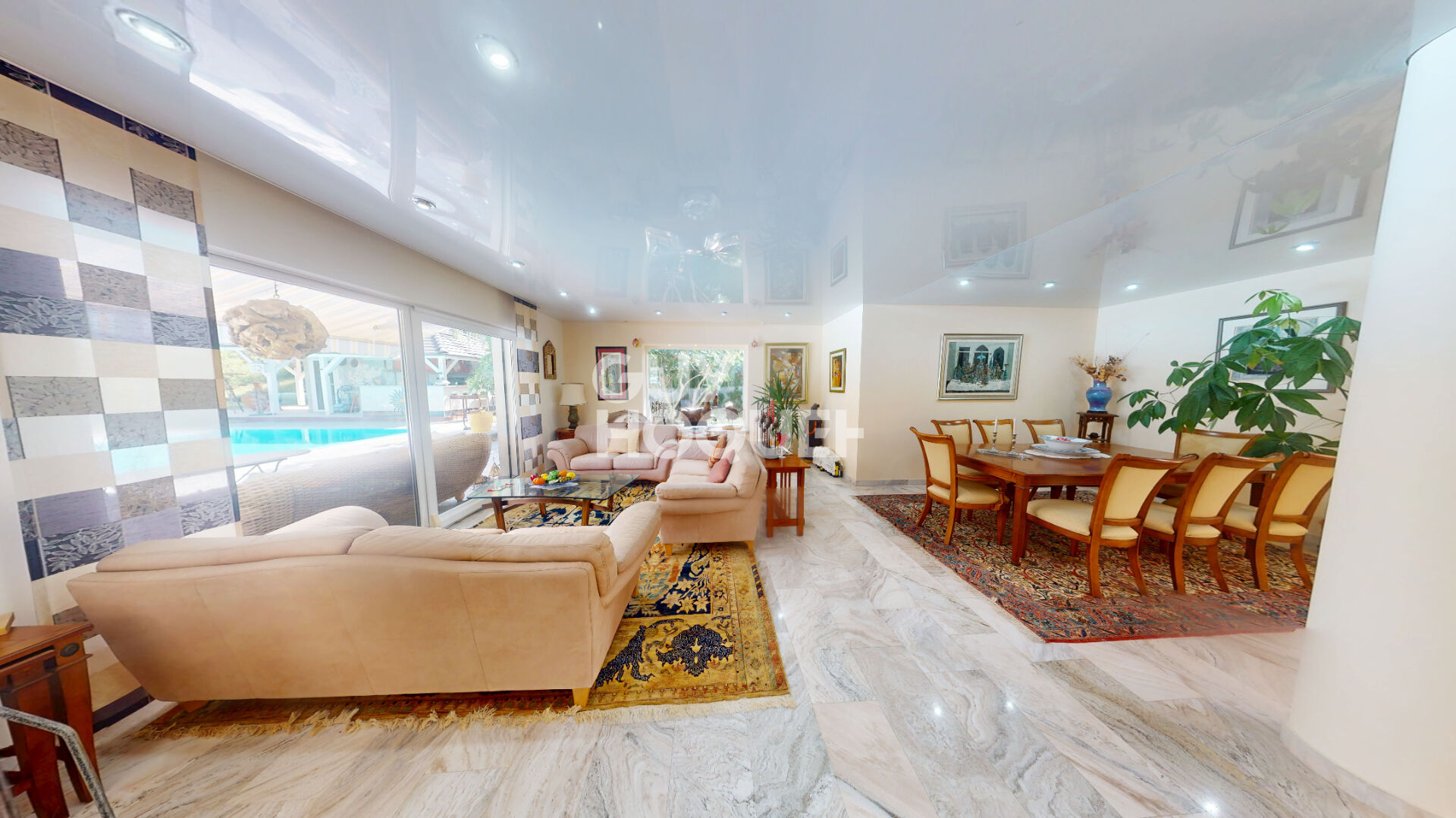 Maison d'exception à vendre à Rixheim - 5 chambres, piscine et plus encore !