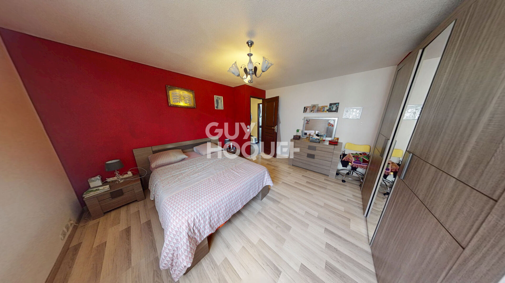 Maison spacieuse à vendre à Mulhouse - 5 chambres, jardin et confort moderne