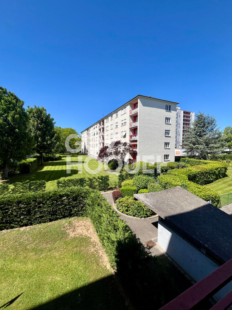 A VENDRE - Garage fermé et sécurisé