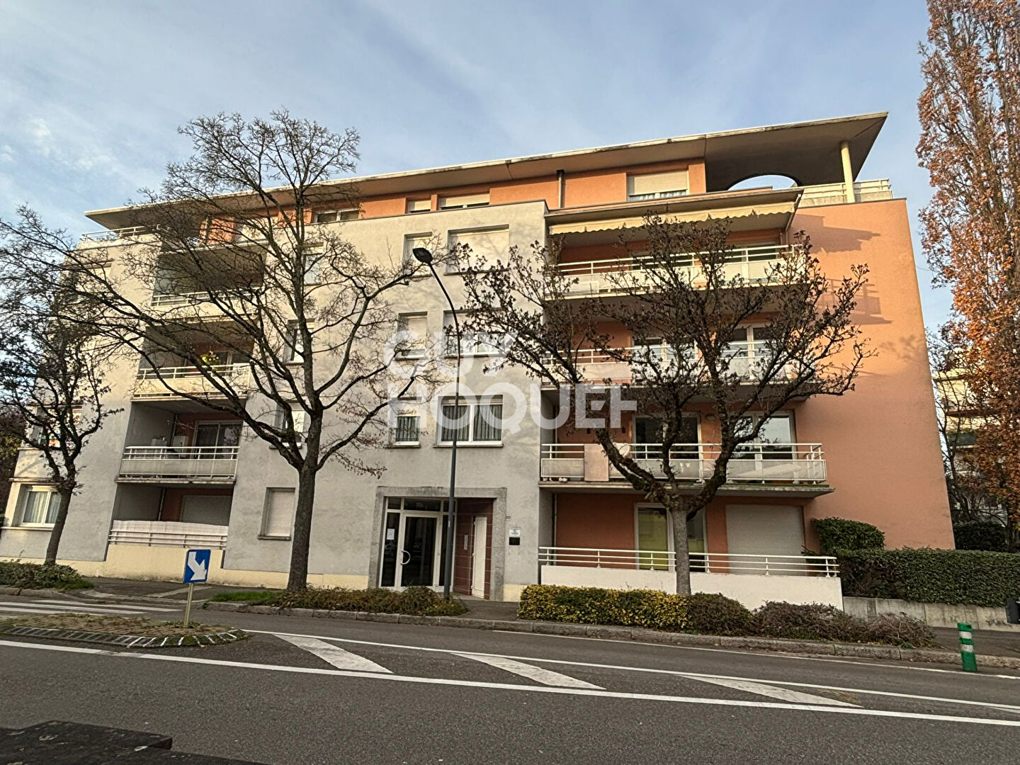 F2 récent TERRASSE ASCENSEUR!