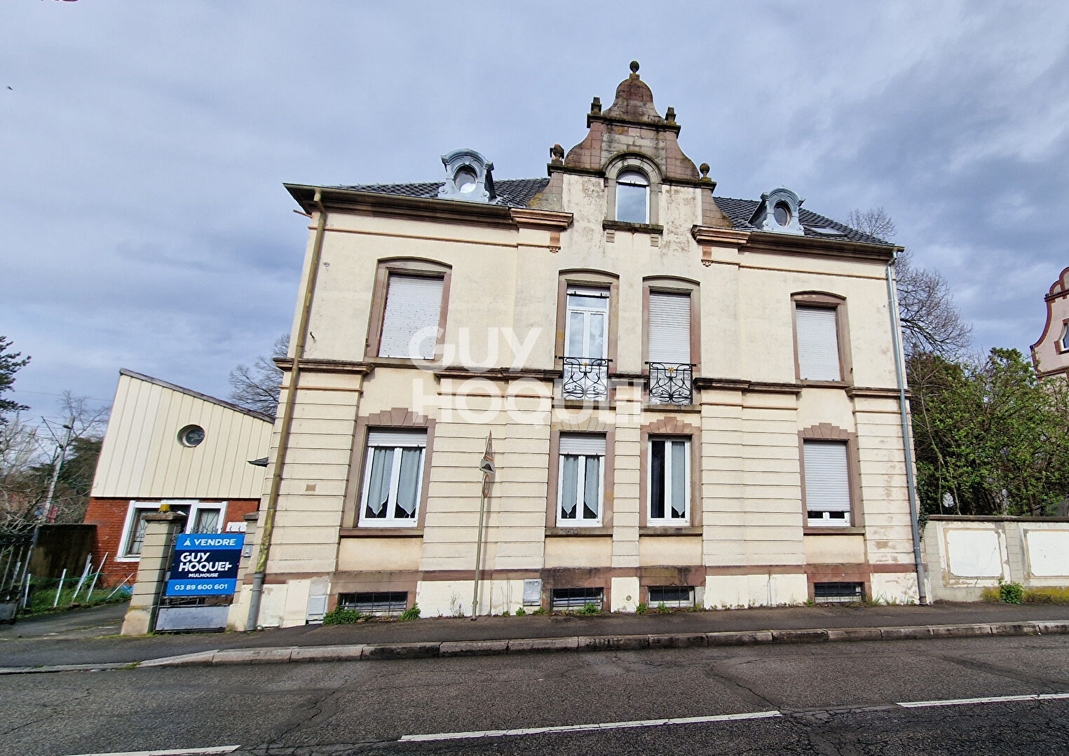 Immeuble avec cachet!