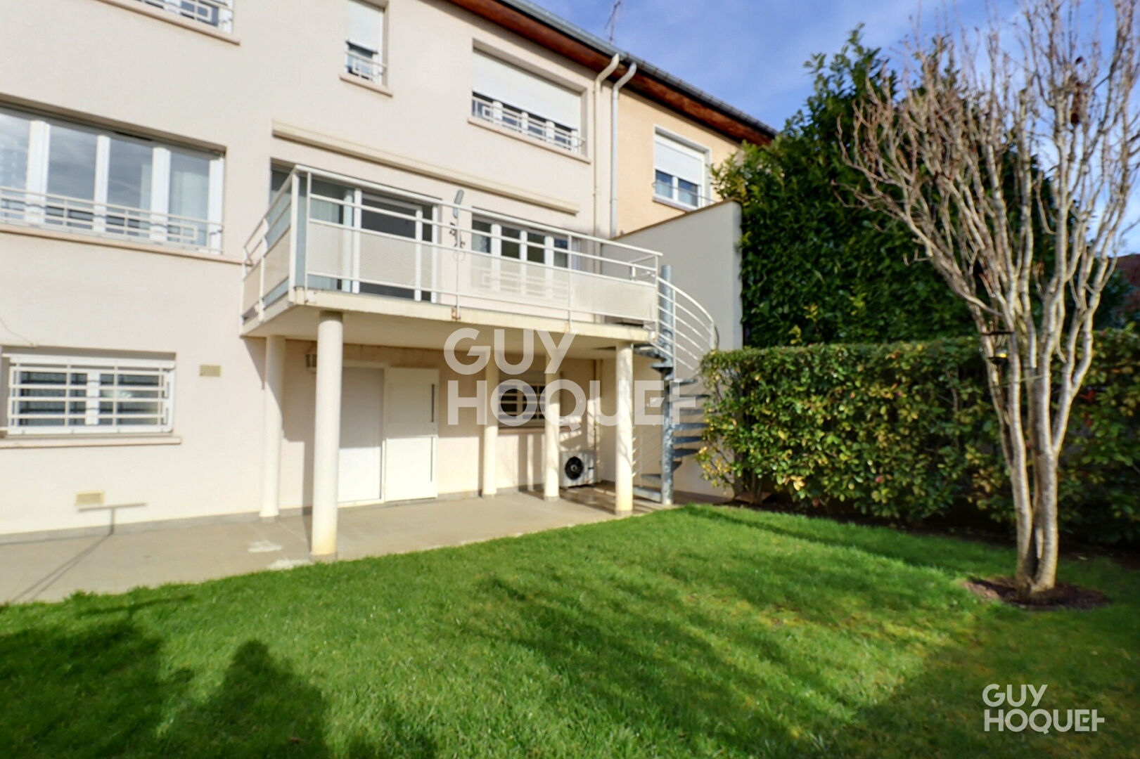 MAISON ESSEY LES NANCY - 3 CHAMBRES - 1 BUREAU - 1 DRESSING - JARDIN  - GARAGE