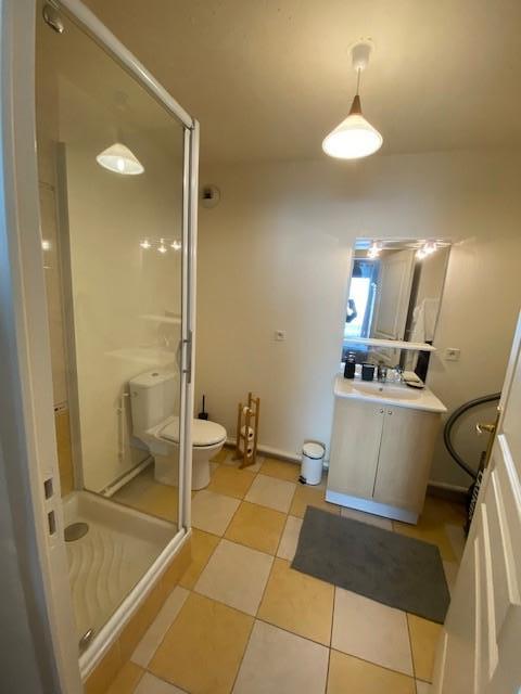 2 pièces -  balcon - place de parking en sous-sol