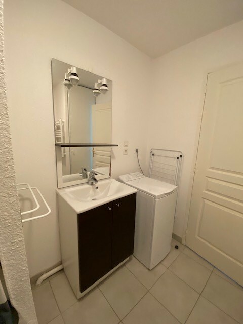 Studio meublé - 25.3m²
