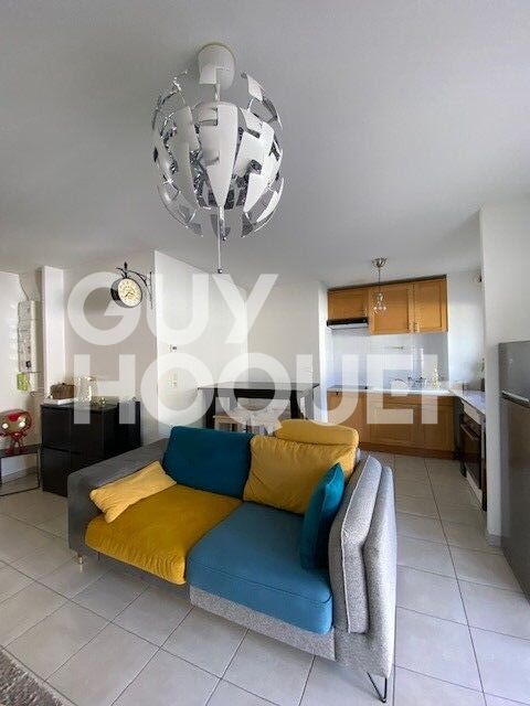 St Julien les Villas - T2 en rez de jardin