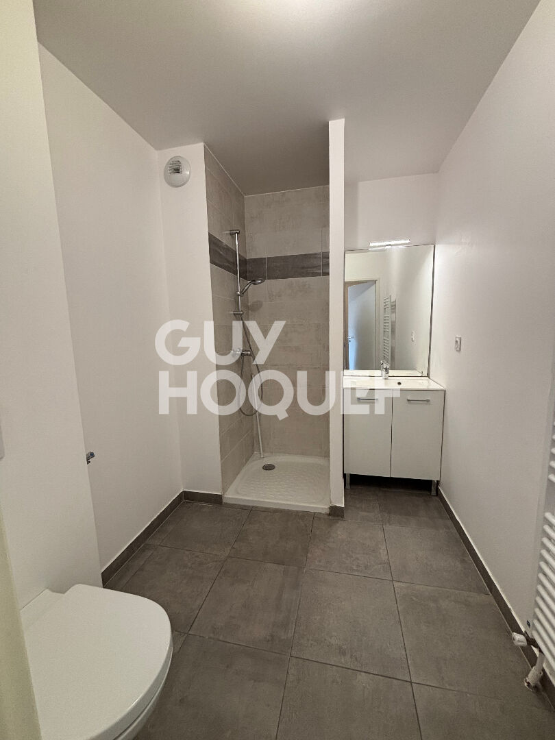 2 pièces -  double garage - balcon