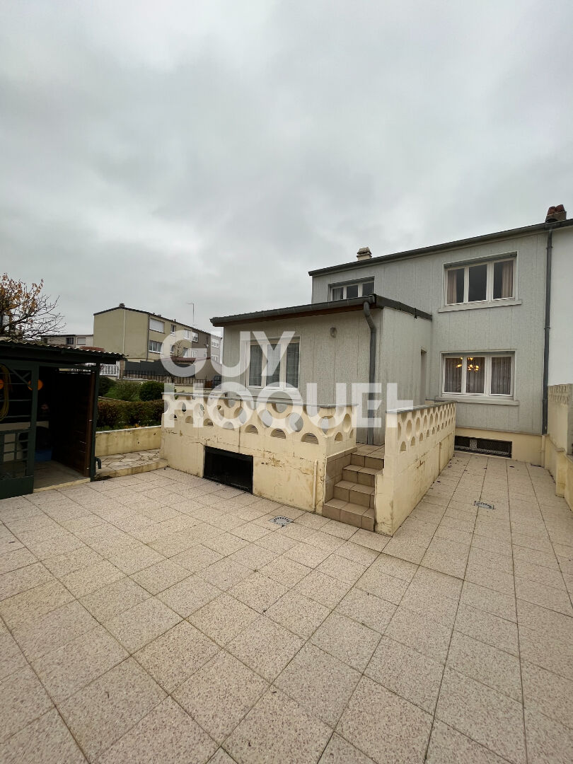 VENTE : maison 5 pièces (100 m²) à ILLANGE