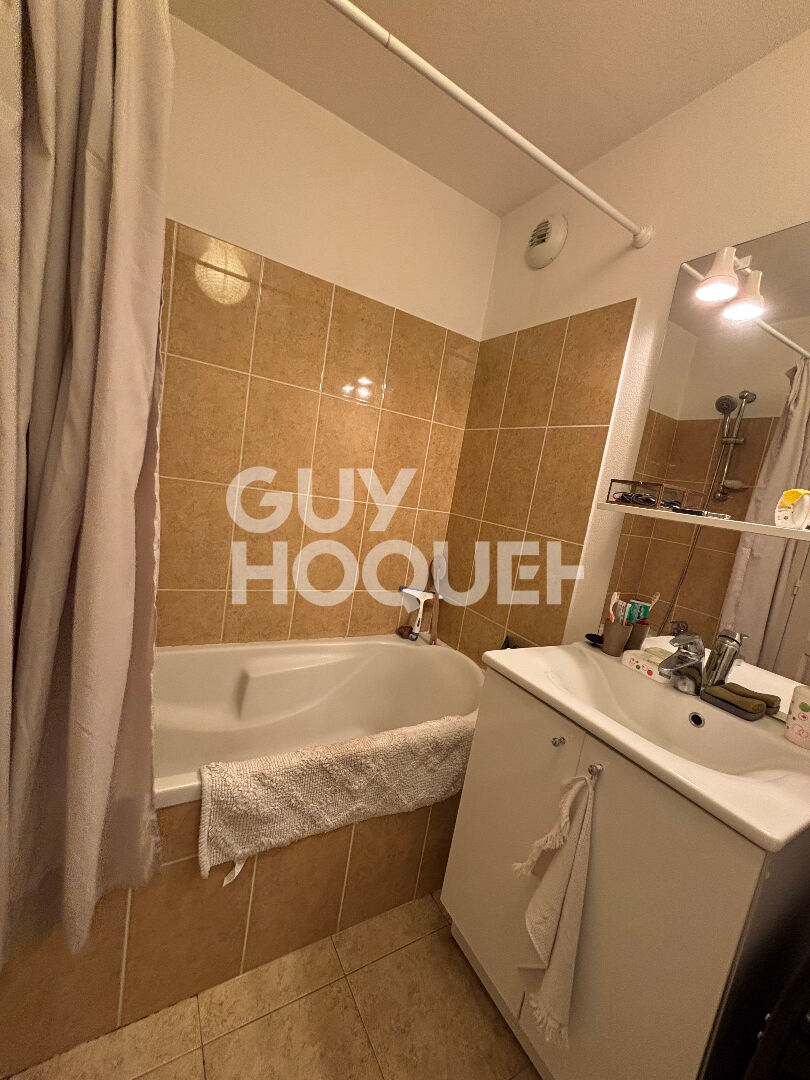 3 pièces de 55.30m² - balcon de 7m² - proche centre ville