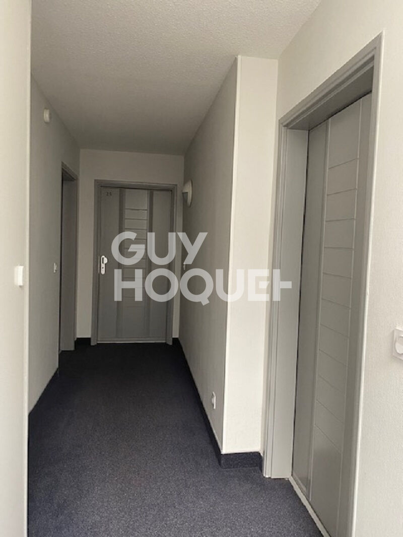 2 pièces 42.45m² - balcon de 10.70m² - deux places de parking