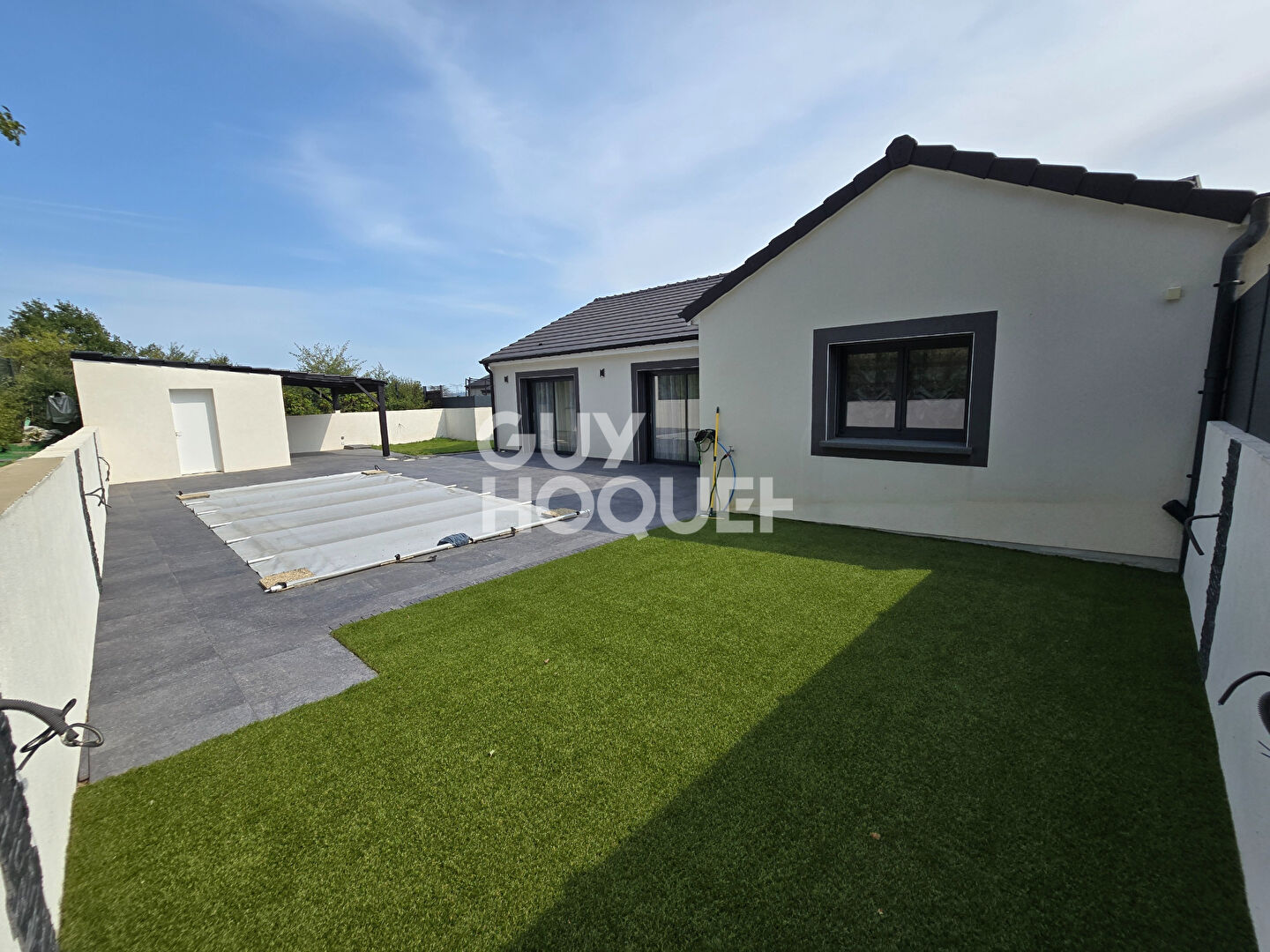 Maison à vendre à Semécourt - 5 pièces avec piscine et garage double !