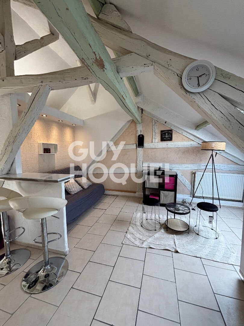 Studio meublé - 24.50m² - loyer toutes charges comprises