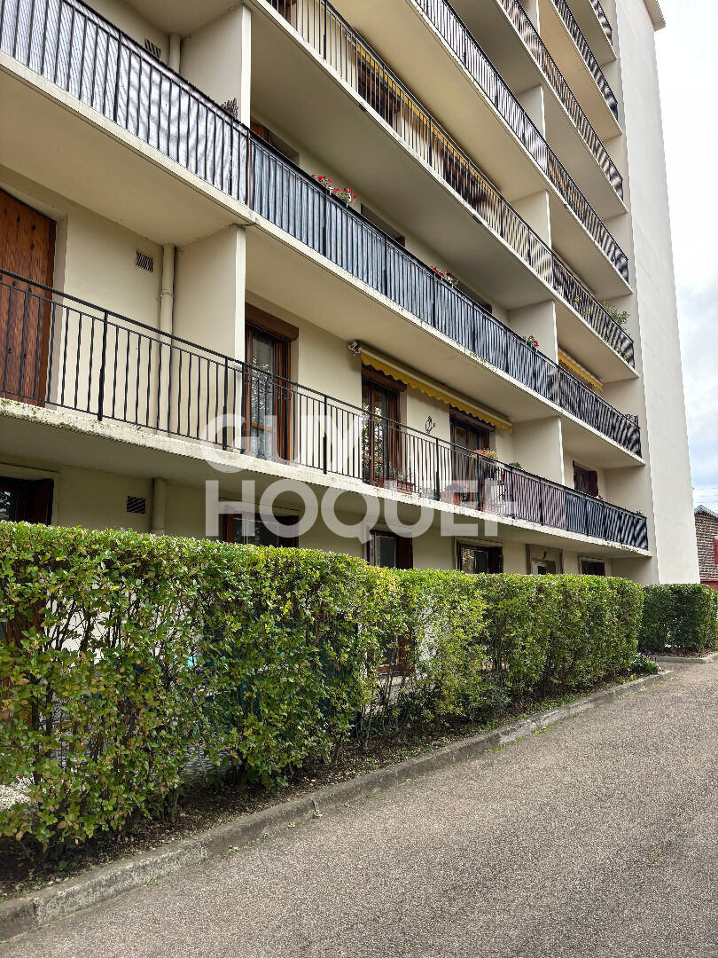 4 pièces - terrasse - loyer toutes charges comprises